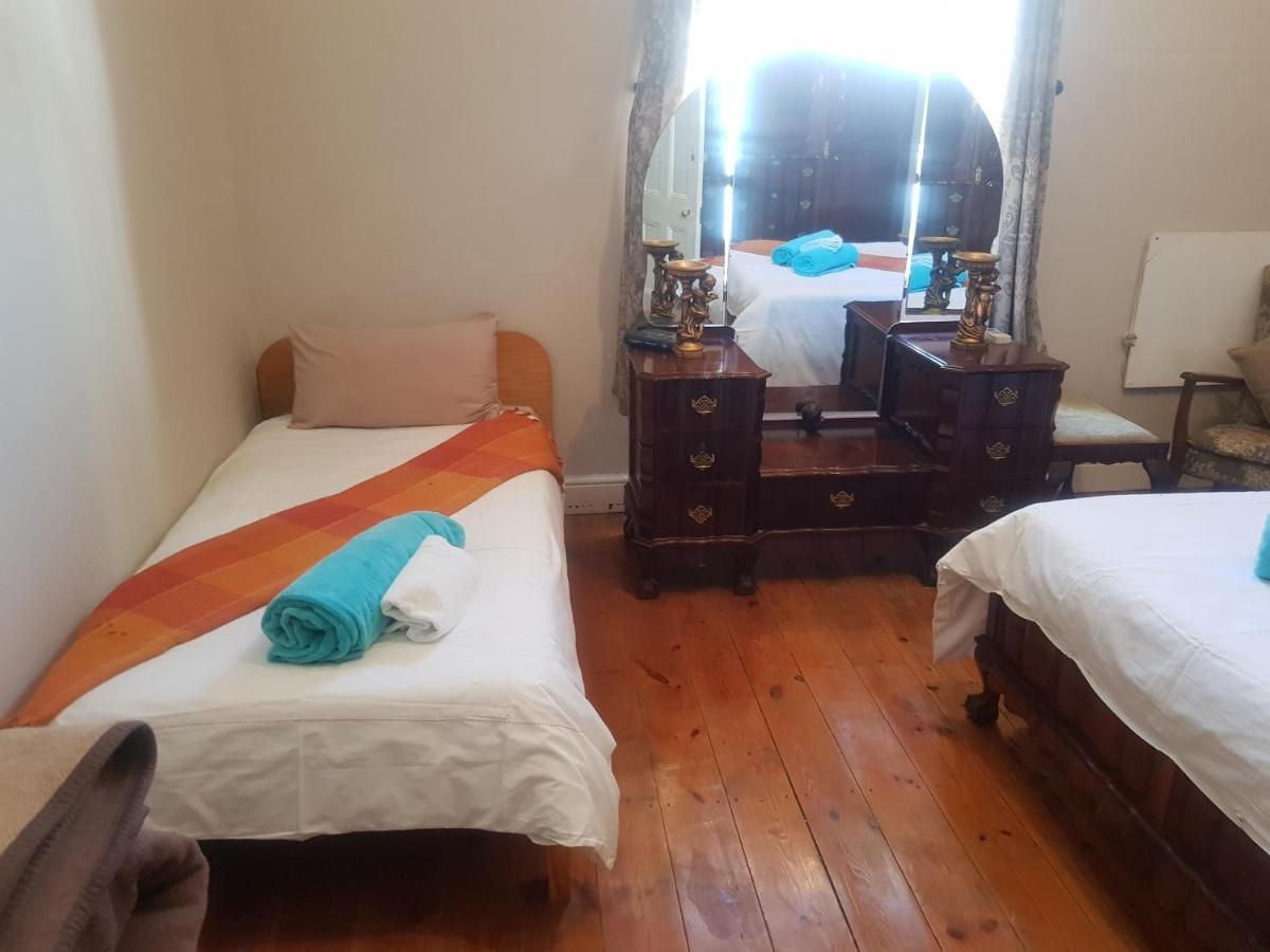 Karoo Manor Guesthouse And Restaurant Ричмонд Экстерьер фото